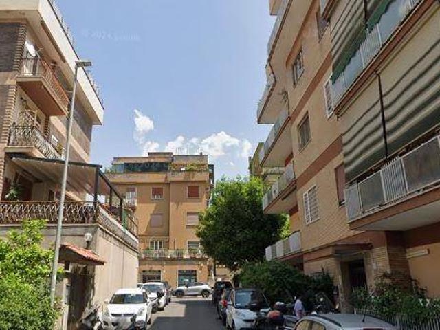 Appartamento in vendita a Roma RM