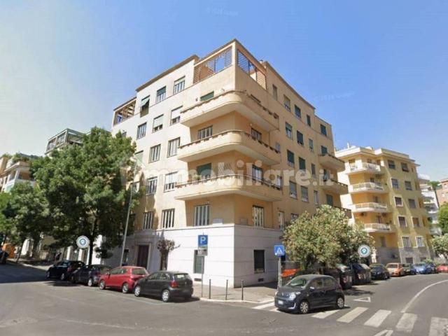 Appartamento in vendita a Roma RM