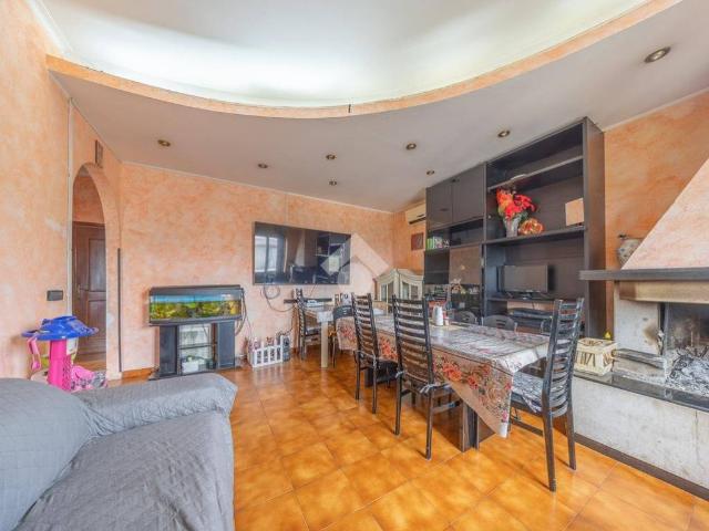 Appartamento in vendita a Roma RM