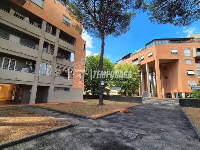 Appartamento in vendita a Roma RM