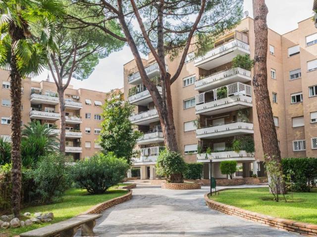 Appartamento in vendita a Roma RM