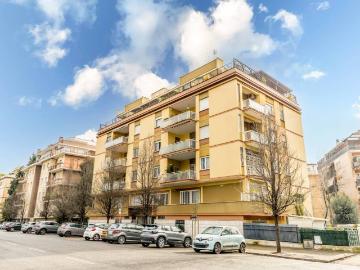 Appartamento in vendita a Roma RM