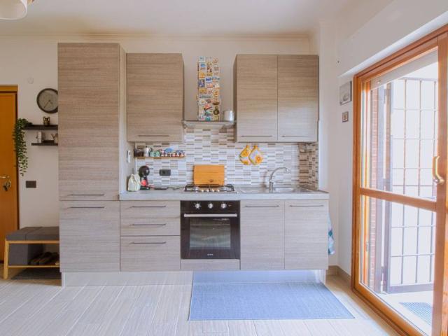 Appartamento in vendita a Roma RM