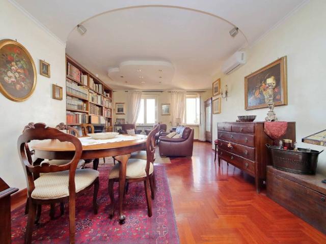 Appartamento in vendita a Roma RM