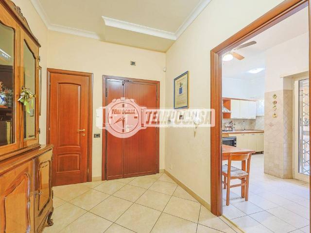 Appartamento in vendita a Roma RM