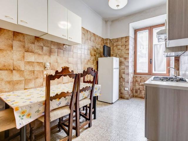 Appartamento in vendita a Roma RM