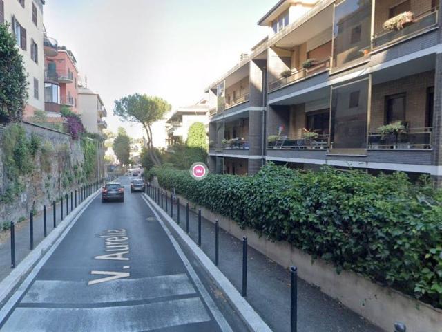 Appartamento in vendita a Roma RM