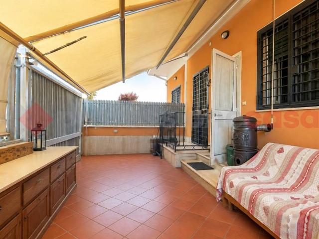 Appartamento in vendita a Roma RM