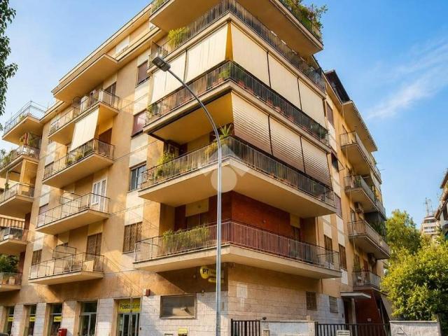 Appartamento in vendita a Roma RM