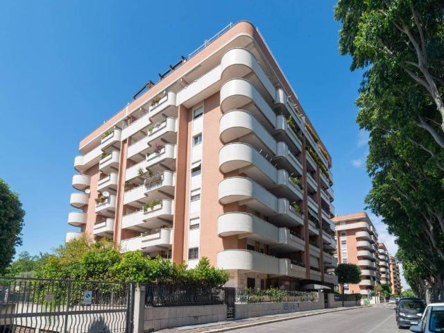Appartamento in vendita a Roma RM