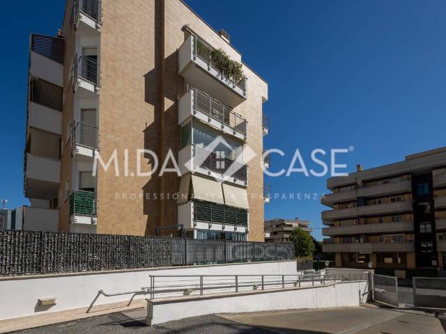 Appartamento in vendita a Roma RM