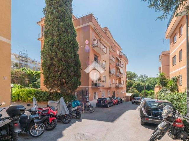 Appartamento in vendita a Roma RM