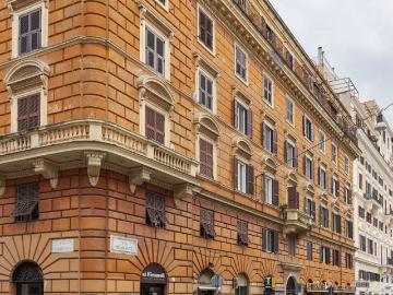 Appartamento in vendita a Roma RM