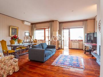 Appartamento in vendita a Roma RM