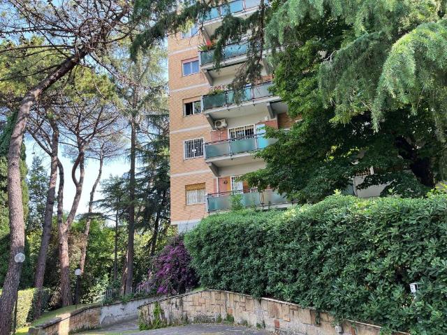 Appartamento in vendita a Roma RM