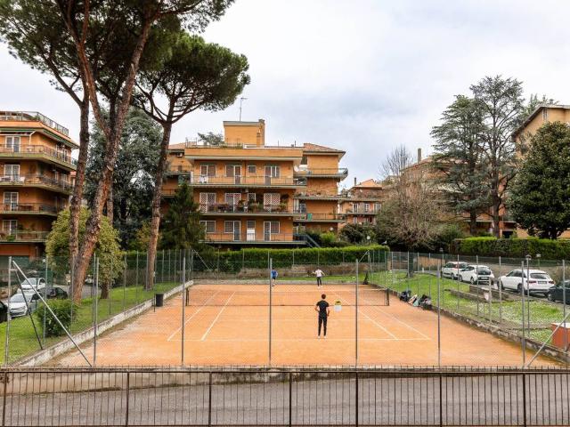 Appartamento in vendita a Roma RM