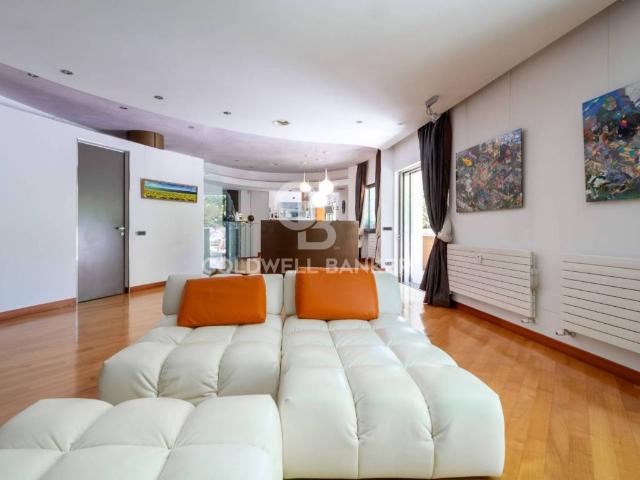 Appartamento in vendita a Roma RM