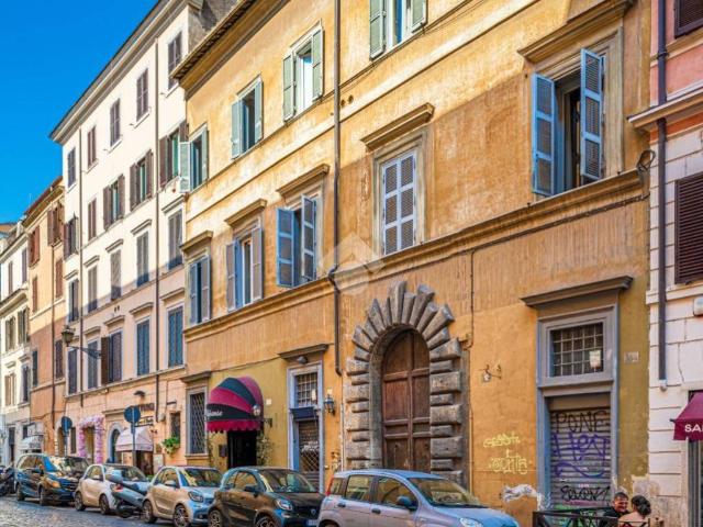 Appartamento in vendita a Roma RM