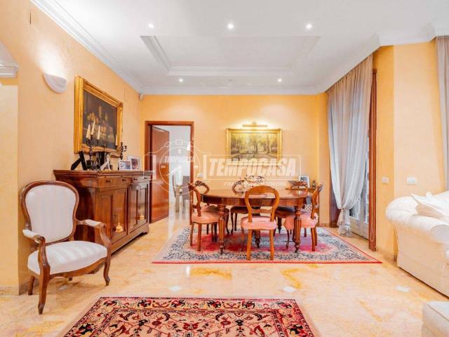 Appartamento in vendita a Roma RM