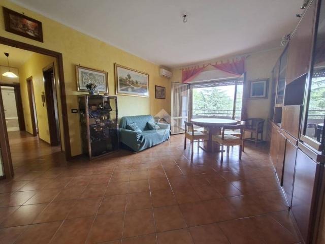 Appartamento in vendita a Roma RM