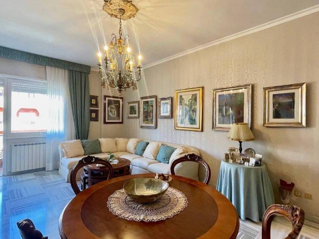 Appartamento in vendita a Roma RM