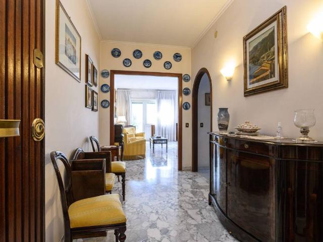 Appartamento in vendita a Roma RM