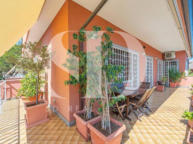 Appartamento in vendita a Roma RM