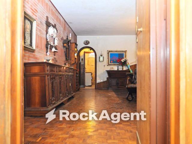 Appartamento in vendita a Roma RM