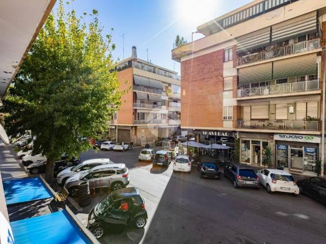 Appartamento in vendita a Roma RM