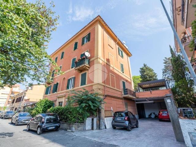 Appartamento in vendita a Roma RM