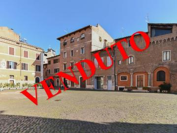 Appartamento in vendita a Roma RM