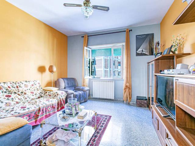 Appartamento in vendita a Roma RM