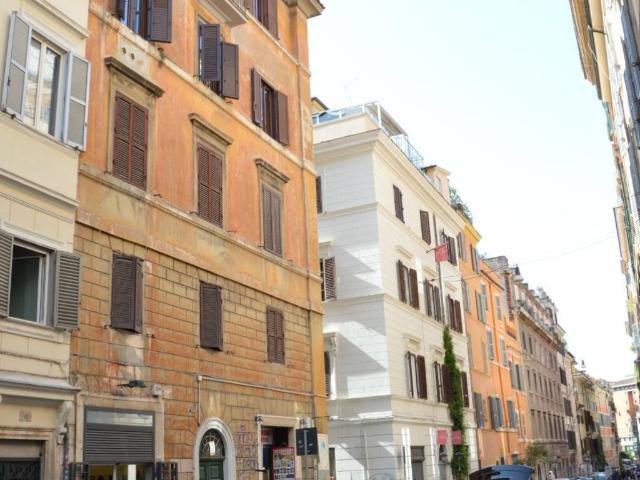 Appartamento in vendita a Roma RM