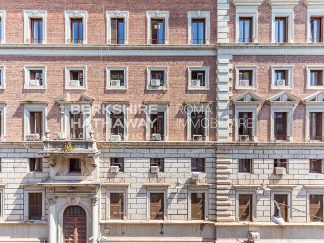Appartamento in vendita a Roma RM
