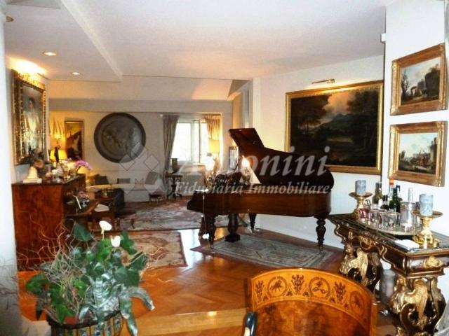 Appartamento in vendita a Roma RM