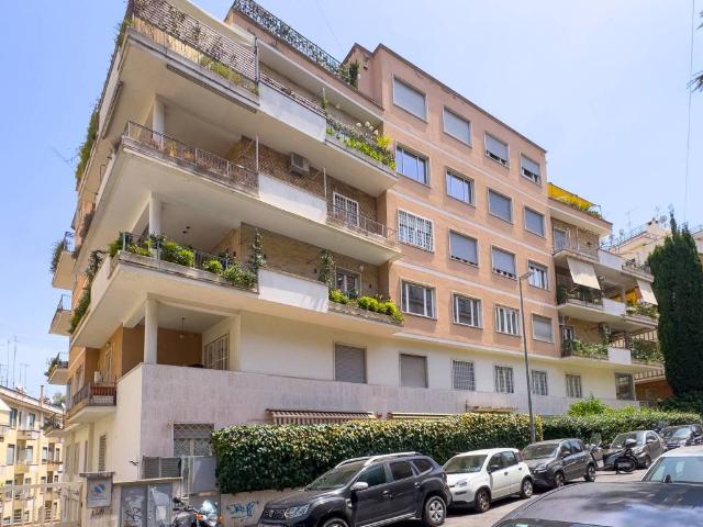 Appartamento in vendita a Roma RM