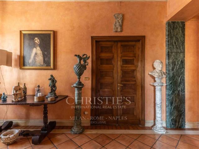 Appartamento in vendita a Roma RM