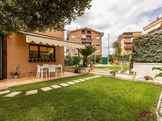 Appartamento in vendita a Roma RM