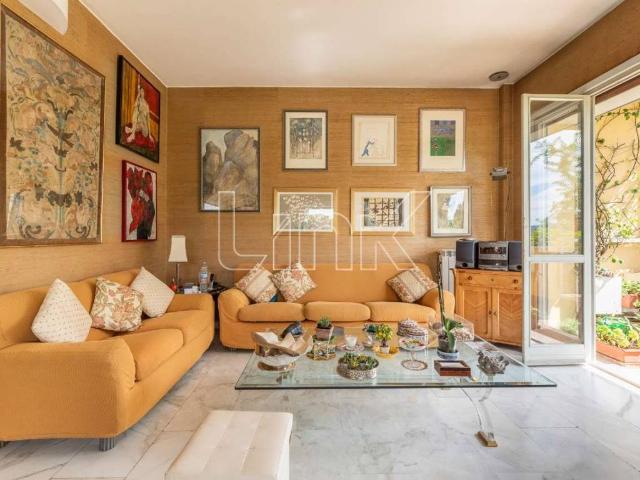 Appartamento in vendita a Roma RM