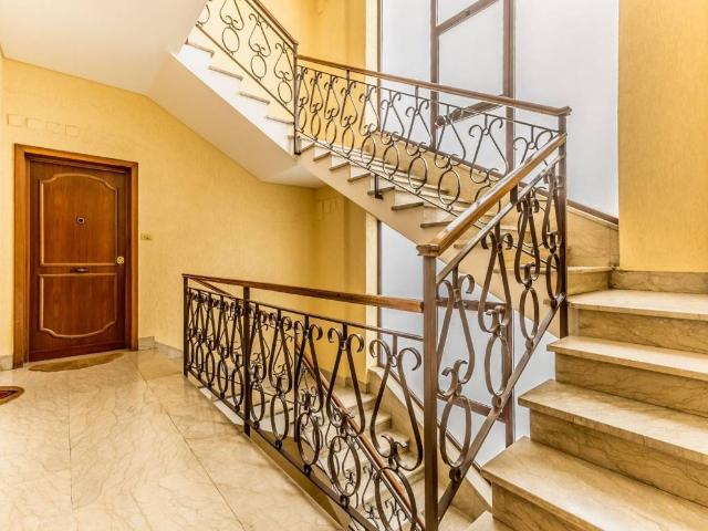 Appartamento in vendita a Roma RM