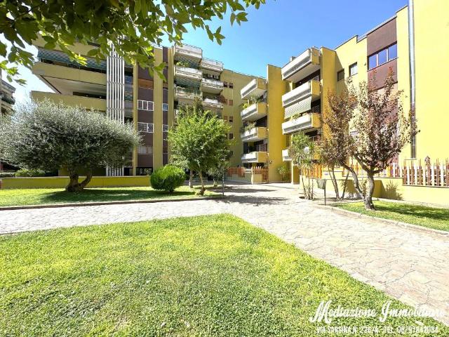 Appartamento in vendita a Roma RM