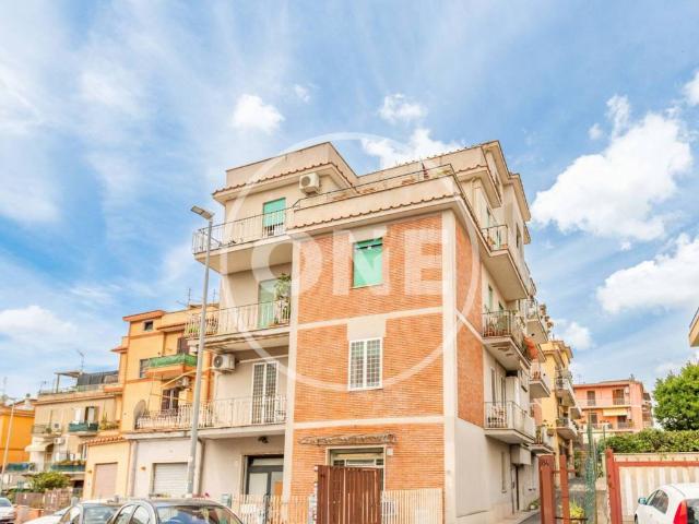 Appartamento in vendita a Roma RM