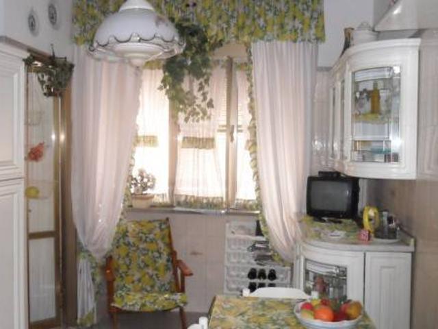 Appartamento in vendita a Roma RM