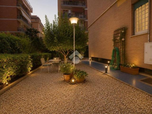 Appartamento in vendita a Roma RM