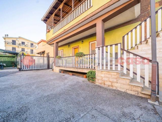 Appartamento in vendita a Roma RM