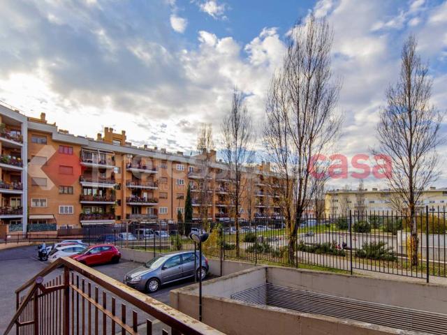 Appartamento in vendita a Roma RM