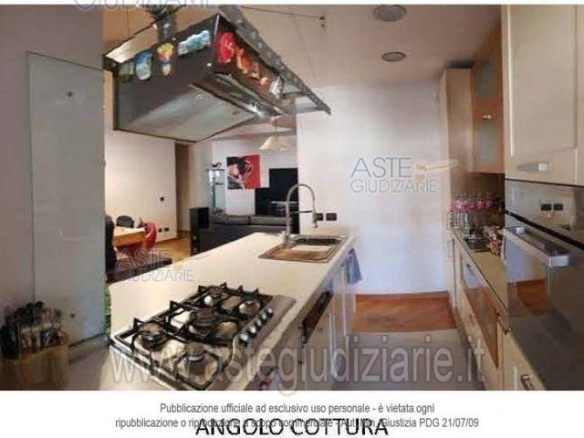 Appartamento in vendita a Roma RM