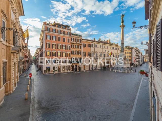 Appartamento in vendita a Roma RM
