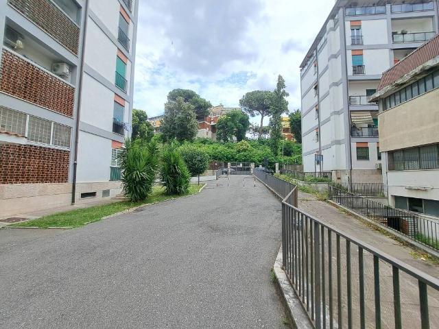 Appartamento in vendita a Roma RM
