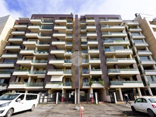 Appartamento in vendita a Roma RM